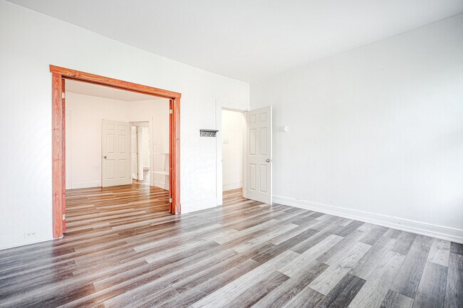 Photo - 8701 Av. Souligny