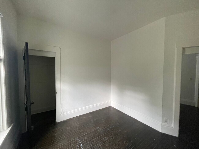 Photo - 2917 N Richards St Unit 2917 N Richards St (Lower)