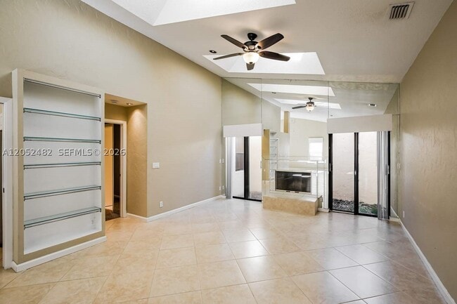 Photo - 7045 Golf Pointe Cir