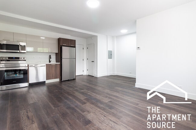 Photo - 5651 N Ashland Ave