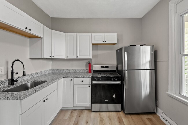 Building Photo - Beautiful 2 bedroom home in Homestead available August 1!