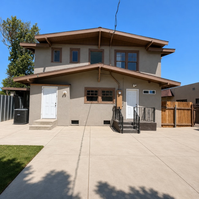 Building Photo - FOR RENT | Spacious 3 Bedroom + Bonus Room Home | Only $2,000/Month!