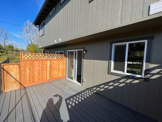 Photo - Newer and Updated Townhome in the Heart of...