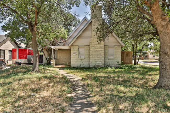Large 2 story Home - Large 2 story Home