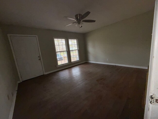 Photo - 3/1 In Town Creek Coming Soon!