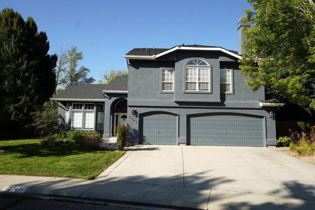 Photo - 2747 E Migratory Dr