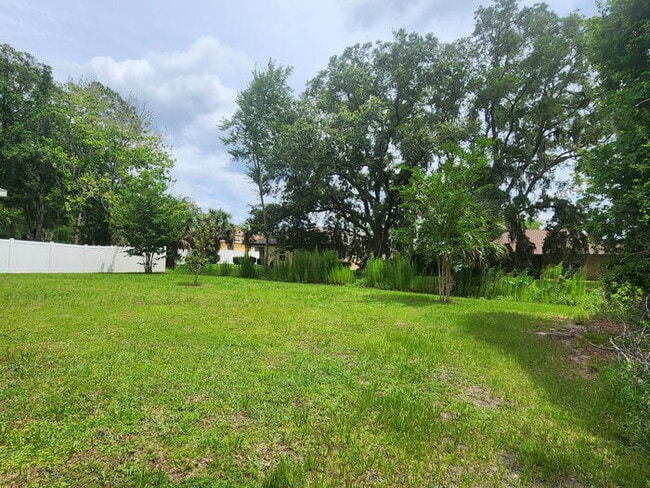 Photo - Beautiful 3/2 HOME IN PALM COAST