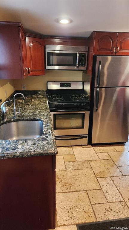 Photo - 8 Roswell Pl