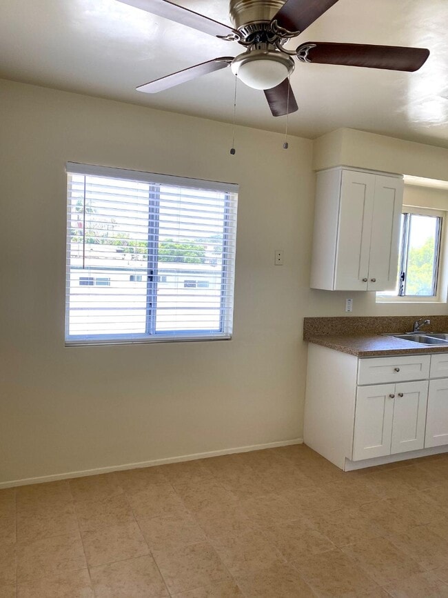 kitchen dining - 4534 W 173rd St Unit 4