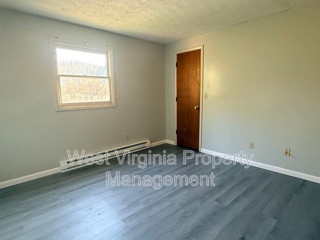 Photo - 184 Wyndale Dr Unit 12