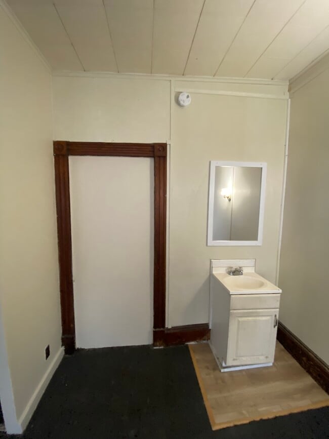 Photo - 56 S Union St Unit 1A