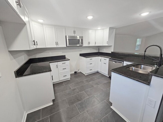 Photo - COMPLETELY RENOVATED 4 Bedroom/2 Bath Harv...