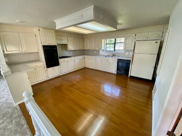 Photo - 210 Crestview St