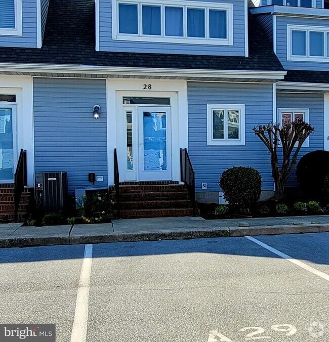 Building Photo - 28 Henlopen Gardens Rental