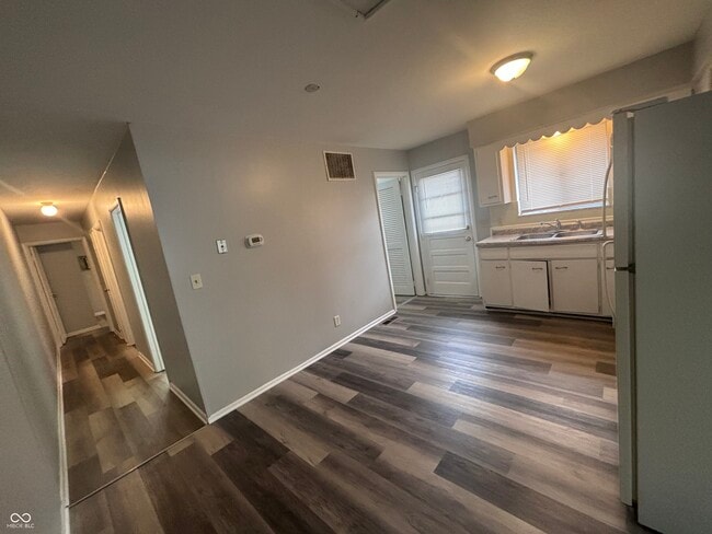 Photo - 6203 E 11th St