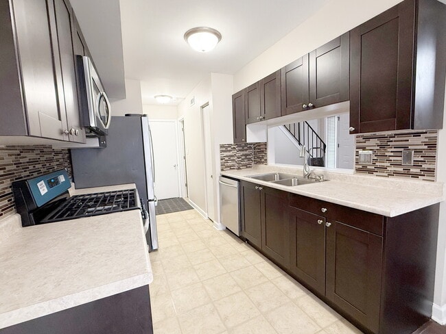 Photo - 223 Butternut Ln