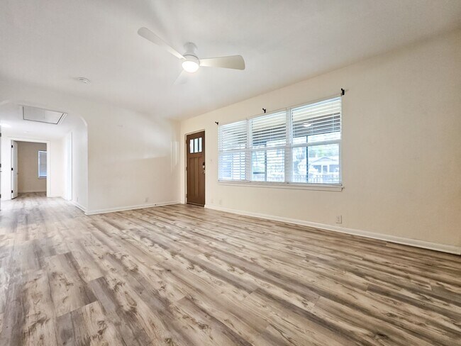 Photo - Beautiful 4/2 in Gainesville's Beldevere Area