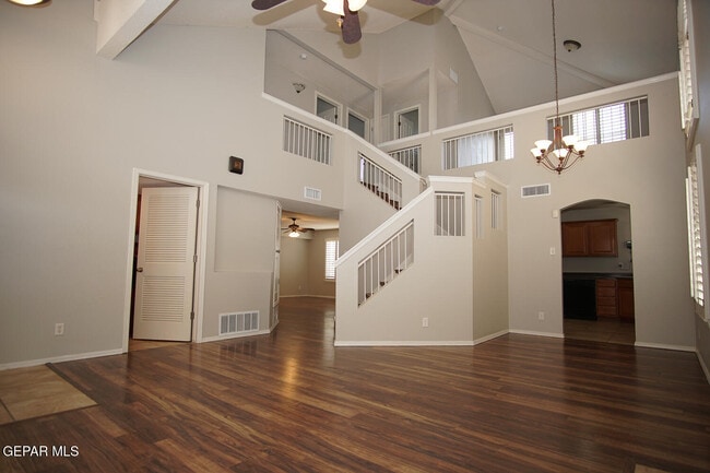 Photo - 10932 Acoma St