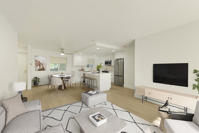 Photo - Larkspur Courts