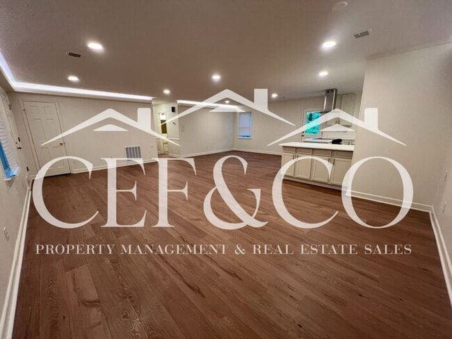 Photo - 225 State Rd S-42-9747