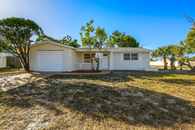 Photo - 3208 Holiday Lake Dr