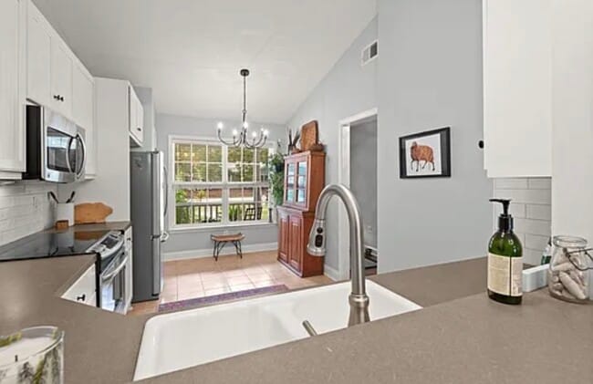 Photo - 3259 Walter Dr