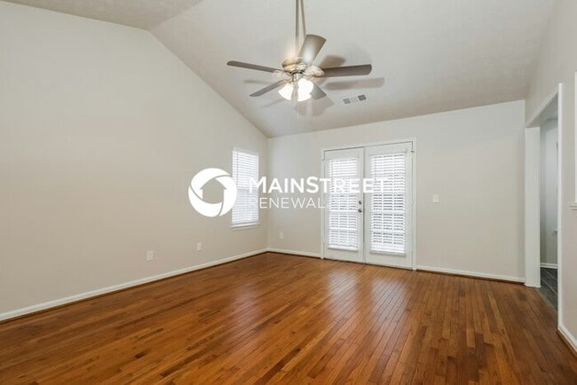 5 Bedroom Pet-Friendly Home in ELLENWOOD, GA with Main Street Renewal