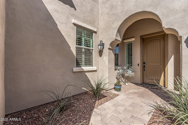 Building Photo - 20646 W Delaney Dr Rental