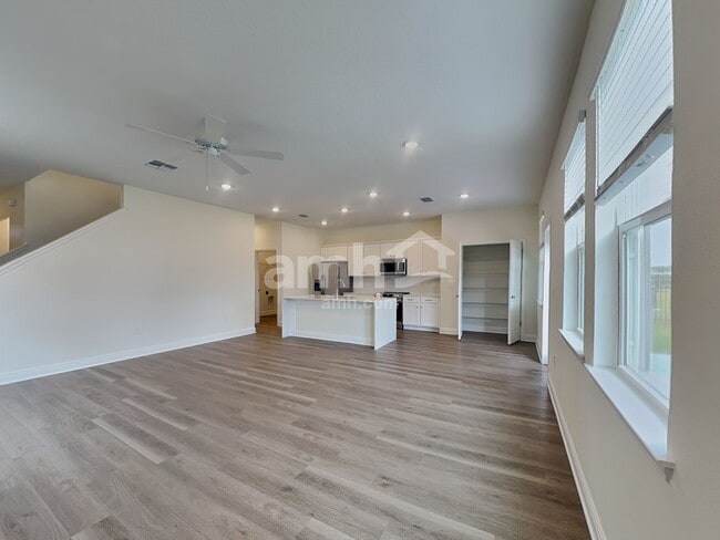Photo - 1780 Meadowgrove Ave
