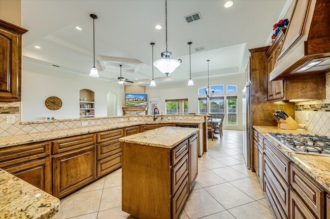 Photo - 7522 S Lake Dr