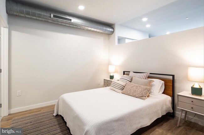 Photo - 2120-34 E York St Unit #B501