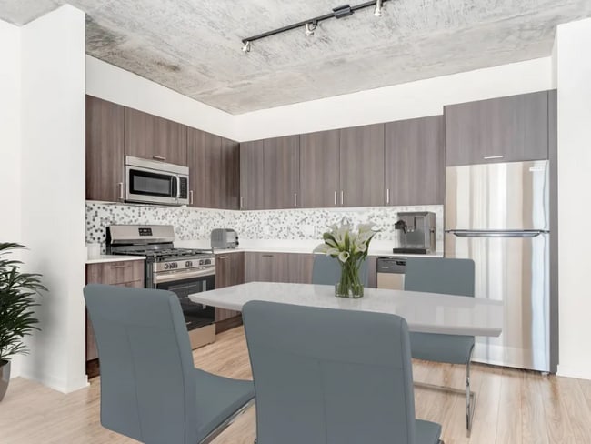 Photo - 1311 S Wabash Ave