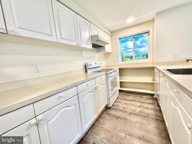 Photo - 4342 Pembrook Village Dr Unidad 54