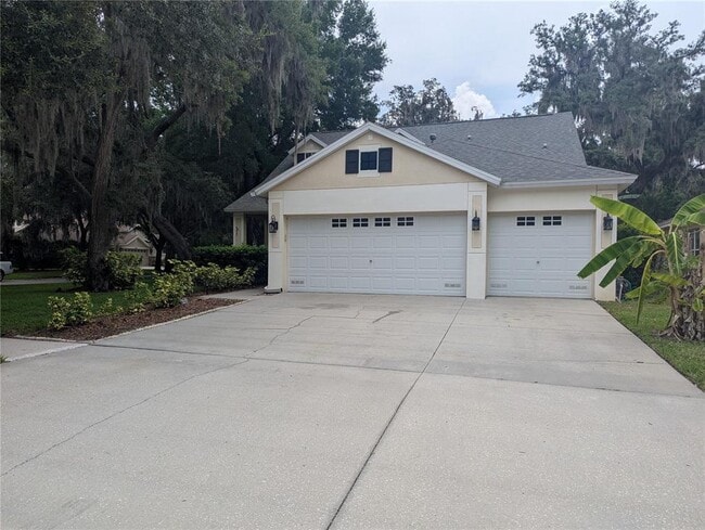 Building Photo - 6202 Gannetdale Dr