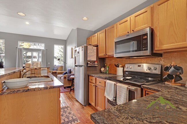 Photo - WINTER RENTAL, Utilities included- Gorgeous Townhome with Garage