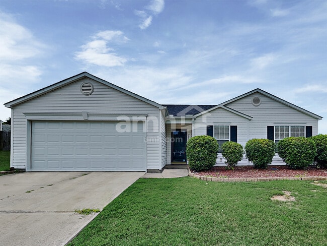 Photo - 208 Winding Willow Trl House