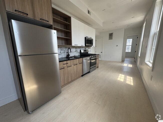 Building Photo - 285 Webster Ave Unit 2L Rental