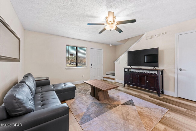 Photo - 120 Bonnie Ln