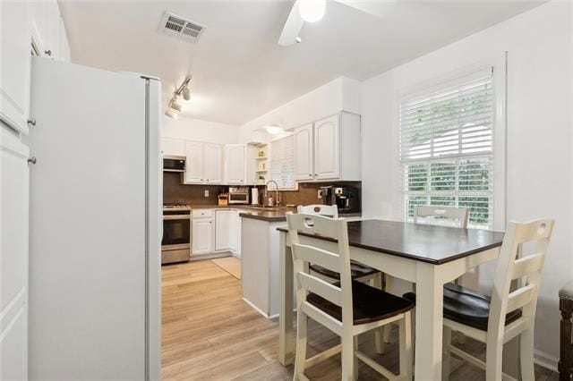 Photo - 134 Labarre Dr