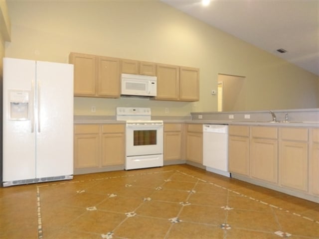 Photo - 1211 Walnut Grove Way