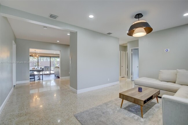 Photo - 1728 NE 17th Ter