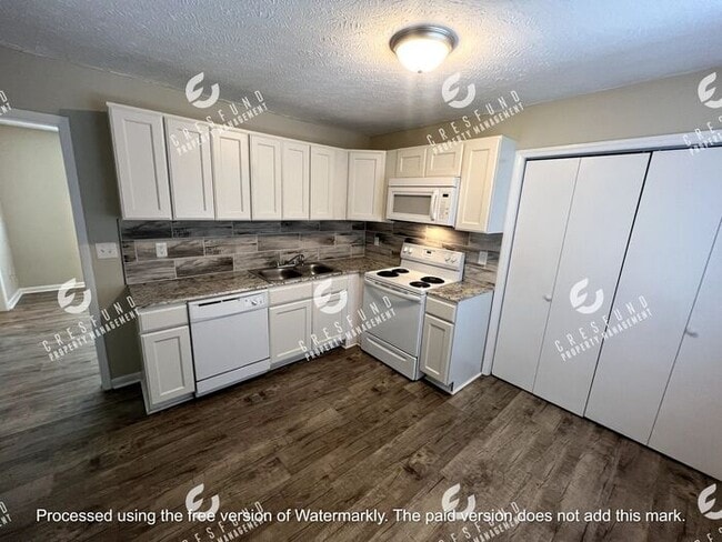 Photo - Spacious and Cozy 1 Bedroom - AVAILABLE NOW!