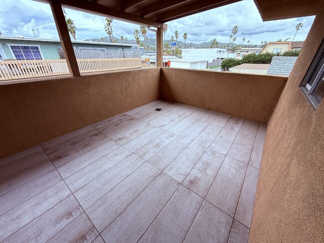 Photo - 1108 Hingham Ln