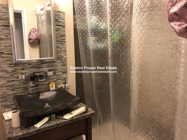 Photo - 483 Beacon St Unit PH7