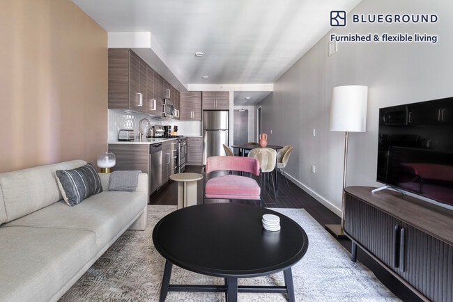 Photo - 150 Van Ness Ave Unidad FL8-ID1473