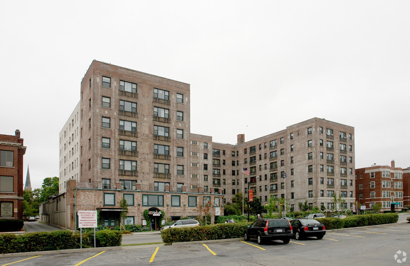Stuyvesant Apartments - Stuyvesant Apartments