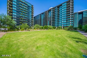 Building Photo - 7180 E Kierland Blvd Unit 805