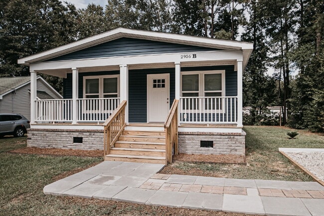 Building Photo - Inviting 3 bed, 2 bath Mount Pleasant rental Unit B