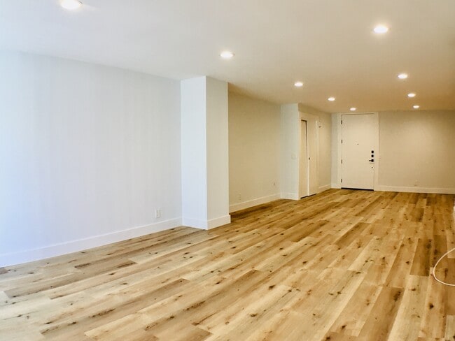 Photo - Westwood-Beverly Hills area the well-known Wilshire Selby West