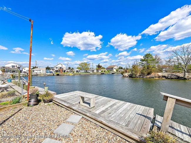 Building Photo - 30 Lake St Clair Dr Rental